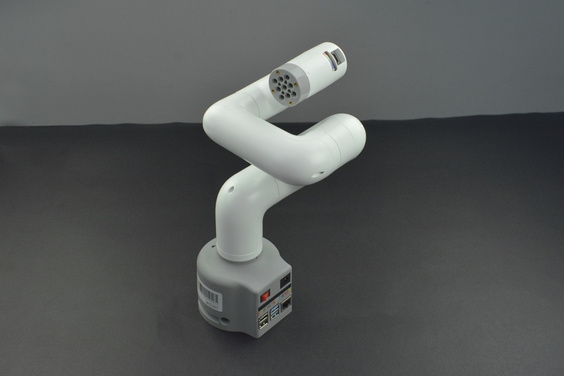 Six-axis Robotic Arm (Based on a Raspberry Pi) With Flat Base