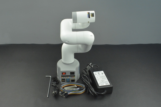Six-axis Robotic Arm (Based on a Raspberry Pi) With Flat Base